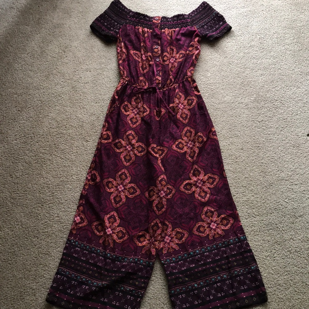 Xhiliration Cropped Wise Leg Jumpsuit
